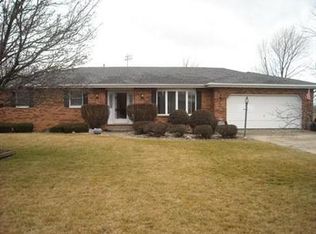 379 S Poplar St, Manteno, IL 60950