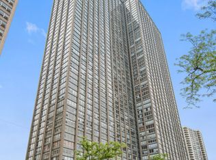 655 W Irving Park Rd APT 1114, Chicago, IL 60613