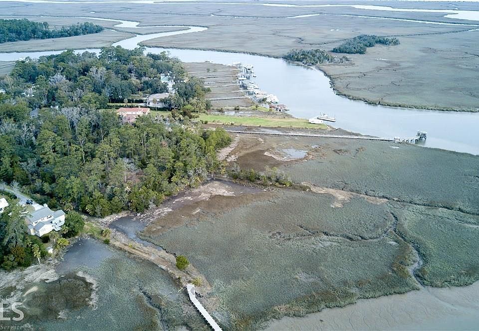 2nd image of 186 Battery Cir
