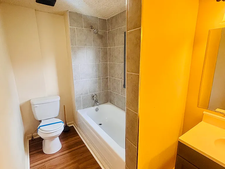 1111 Orange Ave NW #A — Photo 22