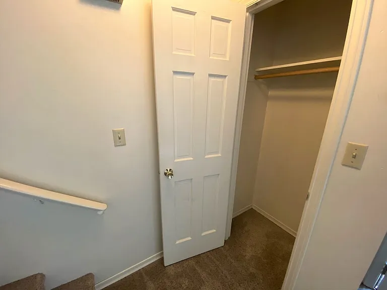 1404 N Brook Ct — Photo 12