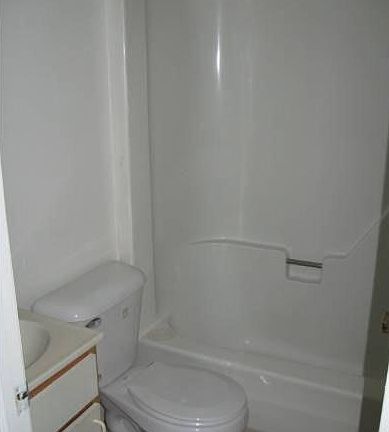 4th image of 479 Lisa Sq APT 104