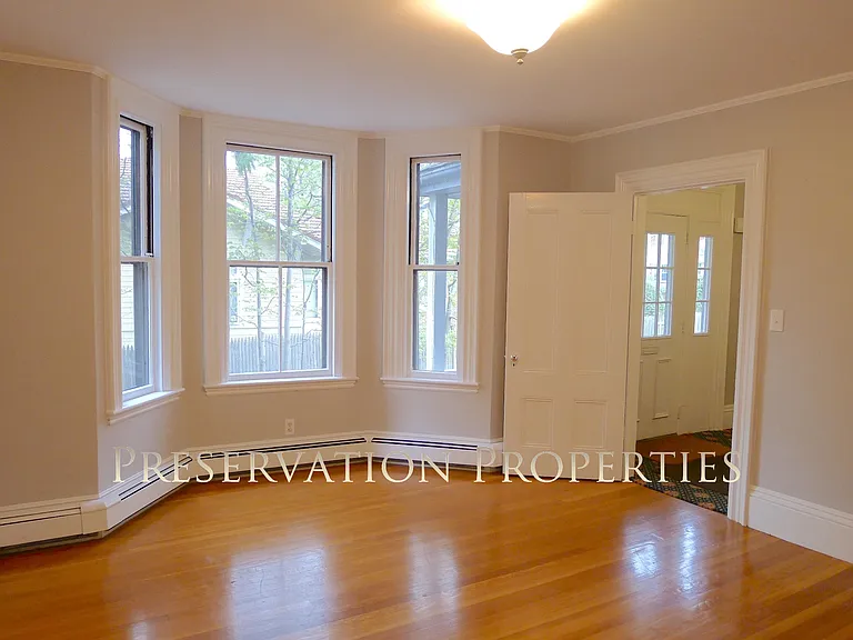 149 Warren St #1 — Photo 4