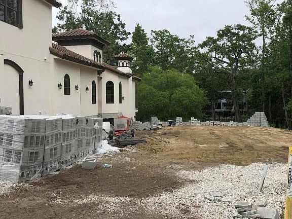 4th image of 8849 Pallazzo Ter