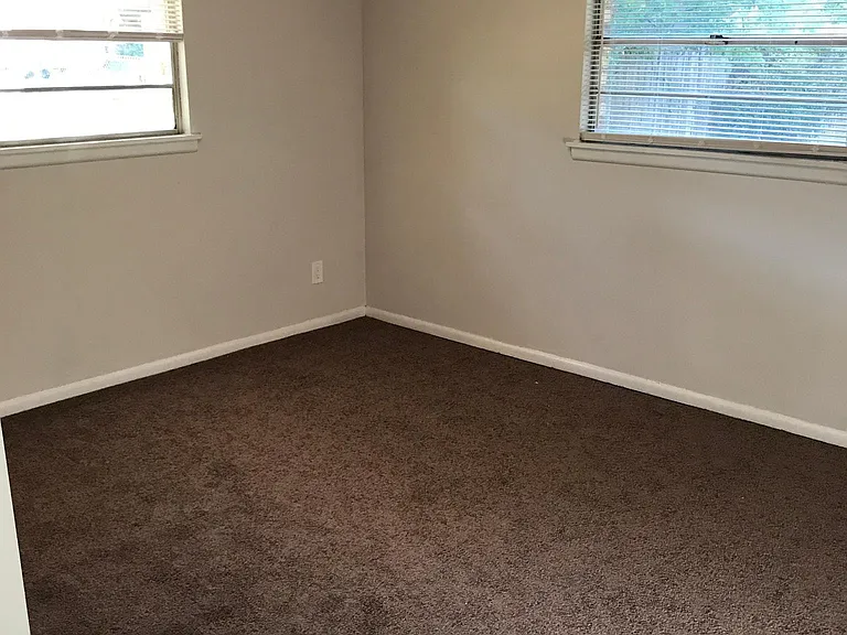 1617 E Union Bower Rd — Photo 12