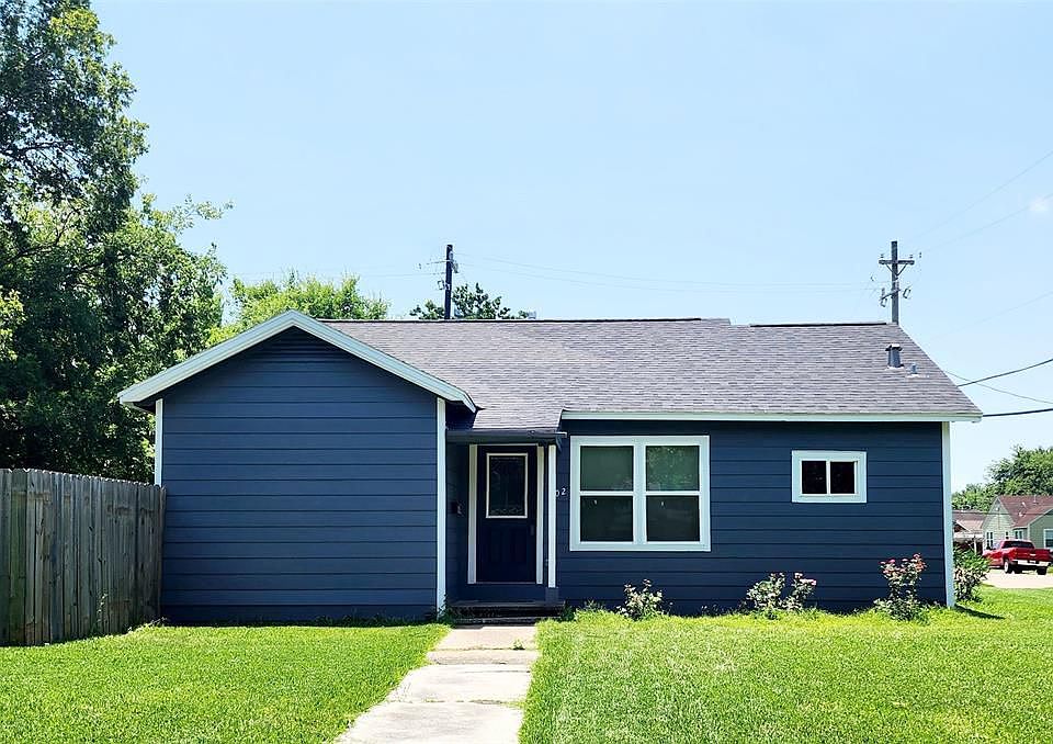 1st image of 502 Elm Ave