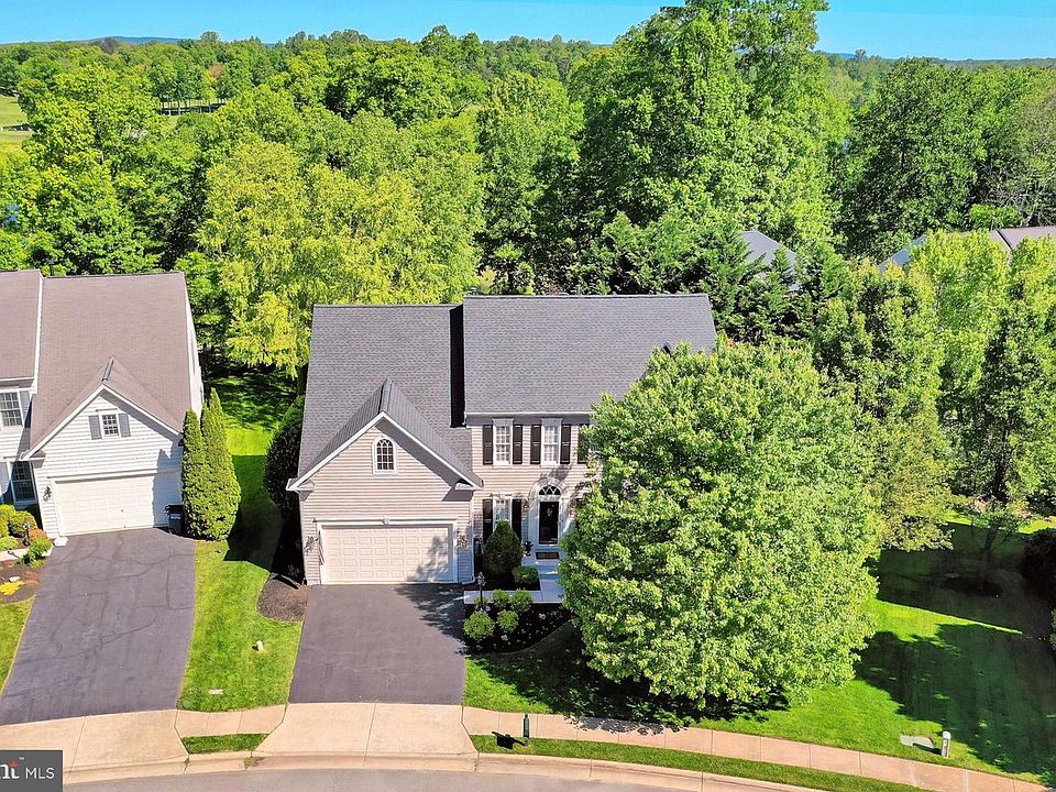 1st image of 8164 Tillinghast Ln