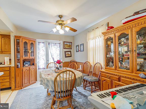 5th image of 3806 Chalfont Dr