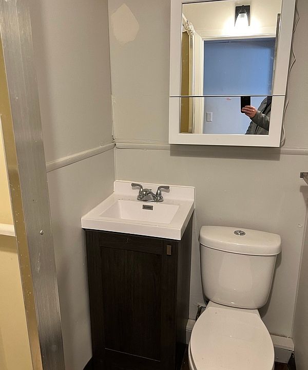 2nd image of 2031 9th St #5