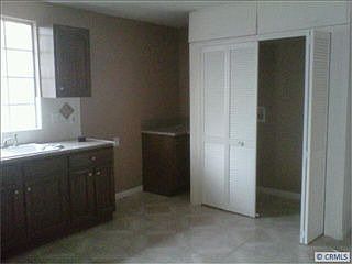 4th image of 1544 E 46th St