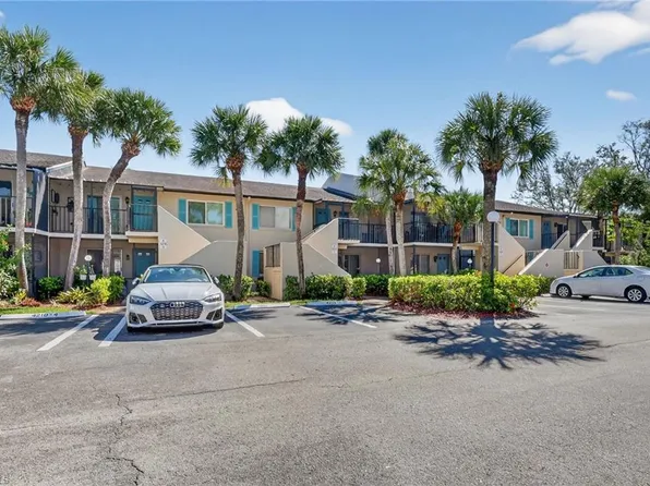 4210 Looking Glass Ln #4210, Naples, FL 34112