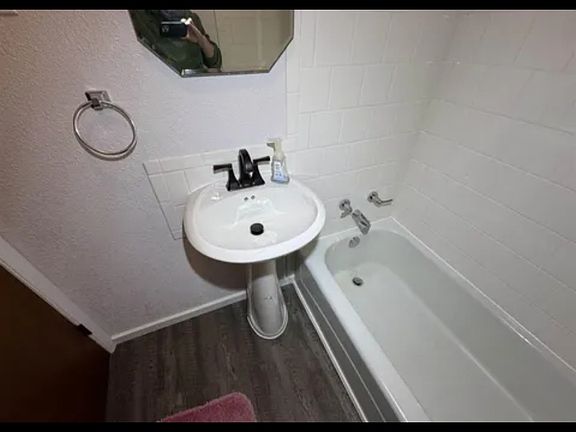 3rd image of 308 1st St NW