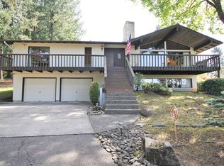 17505 SE Sunnyside Rd, Damascus, OR 97089