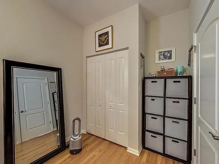 2502 N Francisco Ave #1 — Photo 9