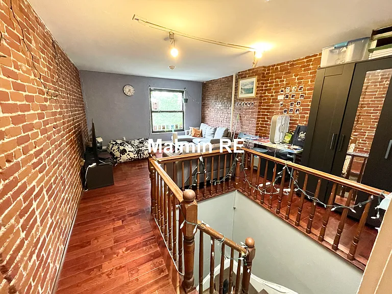 74 Hammond St #2 — Photo 6