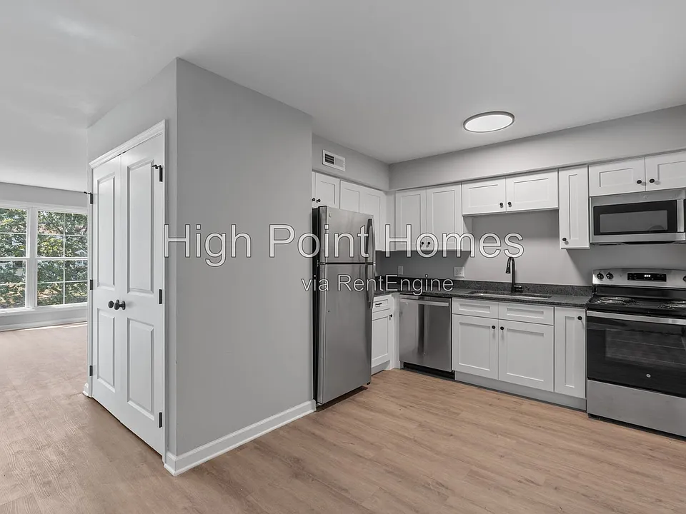 400 Gallery Ln #D4