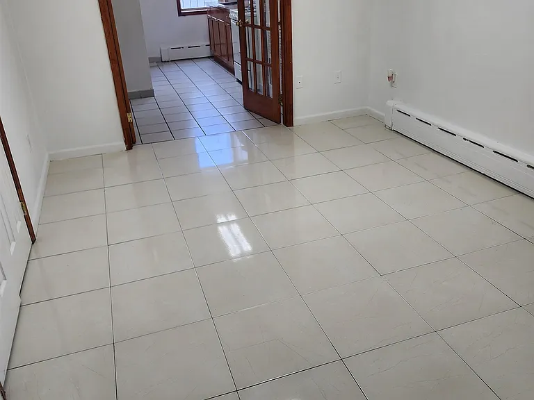 812 22nd St #3R — Photo 15