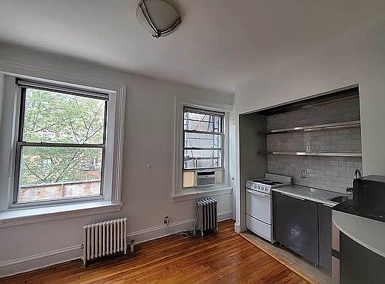 1st image of 271 W 11th St APT 5A