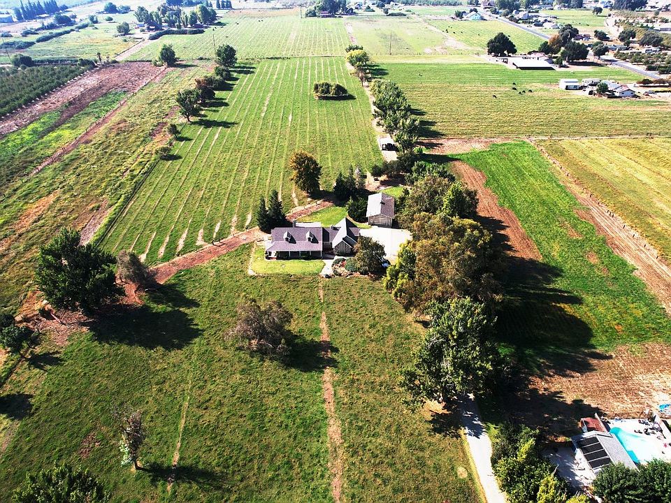 9831 Sawyer Ave, Oakdale, CA 95361 MLS 223105615 Zillow