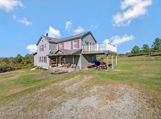 2225 Cherry Hill Rd, Clarks Summit, PA 18411