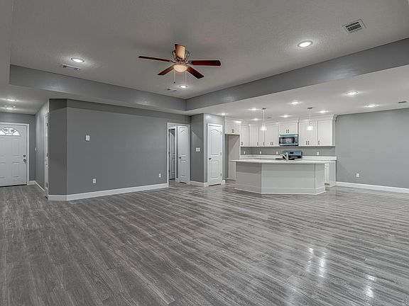 5th image of 1709 4th St