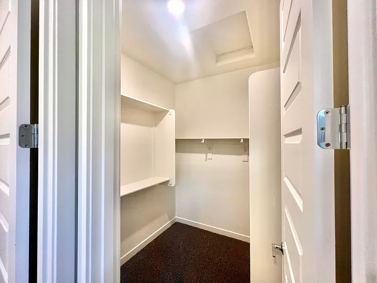 9214 W Roma Ave — Photo 18