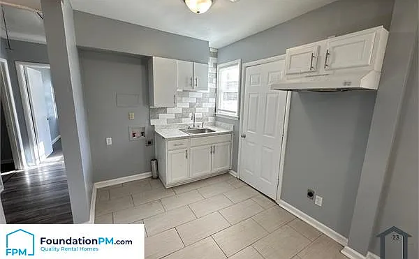1491 Harlem St — Photo 4