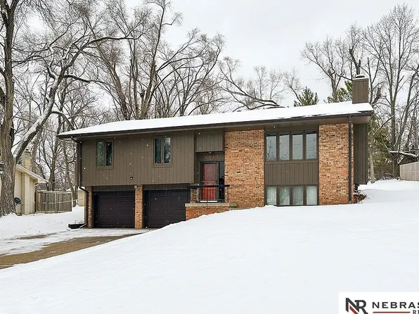 7912 Arlington Dr, Omaha, NE 68134