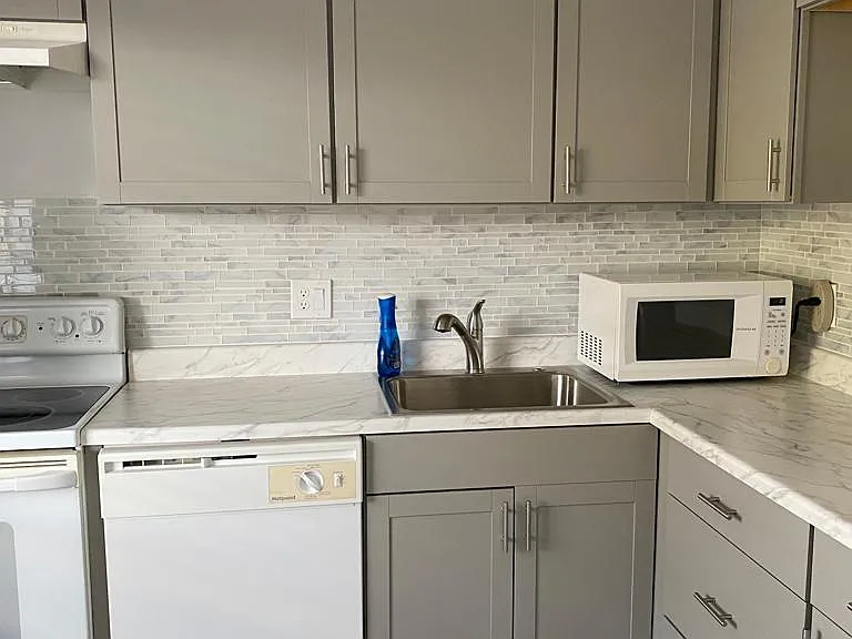 19 Abbey Ln #206 — Photo 3
