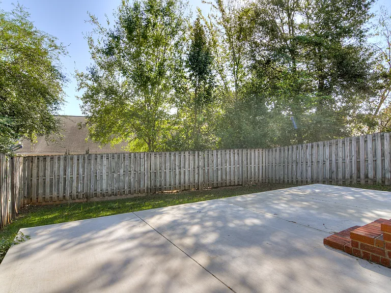 2044 Lillian Dr #1 — Photo 23