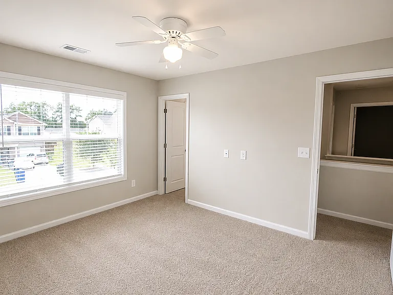 250 Bent Holly Dr — Photo 17