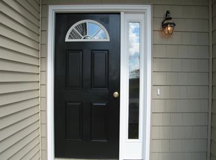 19 Blackberry Ln, Grafton, MA 01519