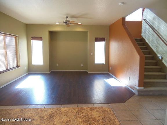3rd image of 1081 Estancia Dr