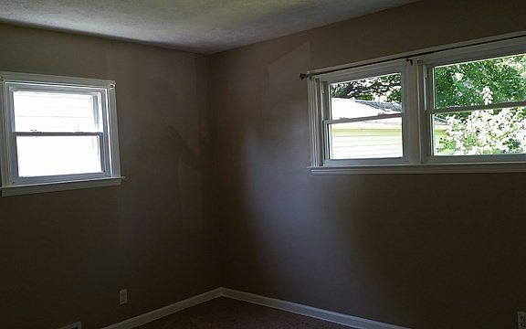 5th image of 411 Kensington Pl