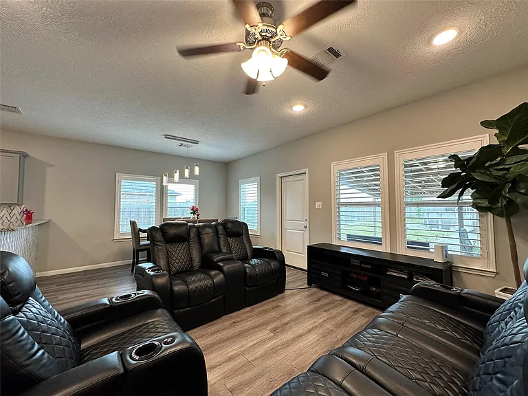 727 Road 5105 — Photo 18