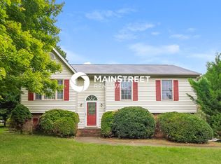 115 Sedgewick Ridge Ct, Lewisville, NC 27023