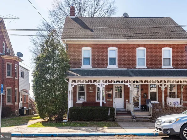 122 Jefferson St, East Greenville, PA 18041