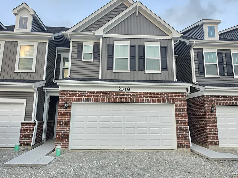 2318 Horseshoe Cir — Photo 2