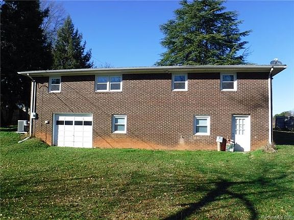 2nd image of 397 Oak Street Ext
