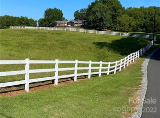 10537 Willow Cove Rd, Norwood, NC 28128