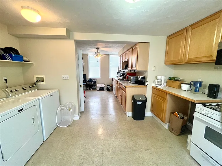 150 Sumner St #1 — Photo 7