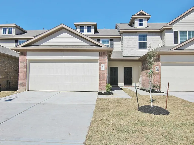 18222 Bethany Manor Ct — Photo 1
