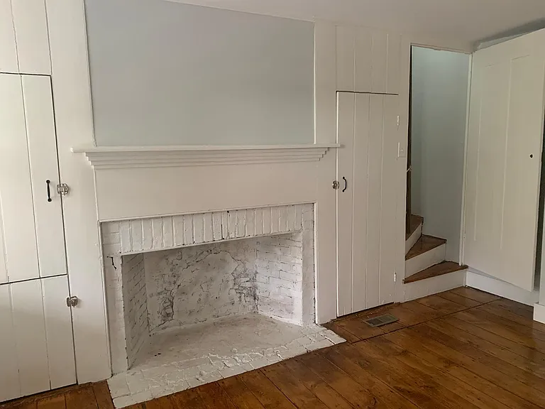 211 Milford Rd — Photo 16