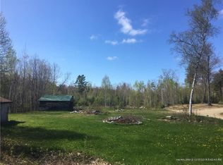 8 Fuller Dr, Searsmont, ME 04973