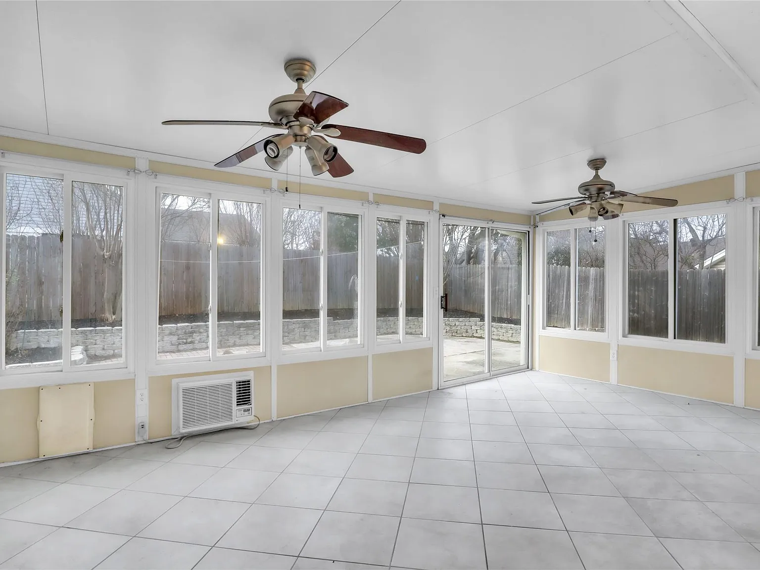 4 bed, 2730 sqft, $3,350 — Photo 4