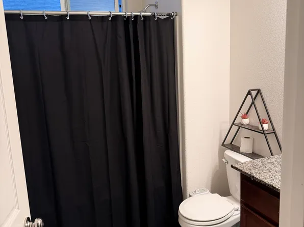 4601 N Brent Ave, Fresno, CA 93723