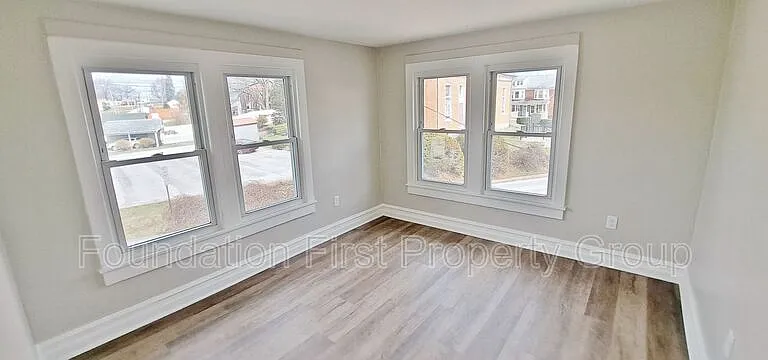 20 W Jackson St — Photo 19