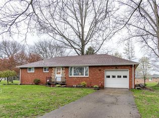 12 Jacob St NE, Navarre, OH 44662