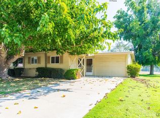 1012 River Oaks Dr, Bakersfield, CA 93309