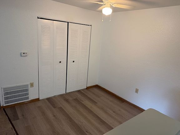 5th image of 4634 N Park Ln #4634